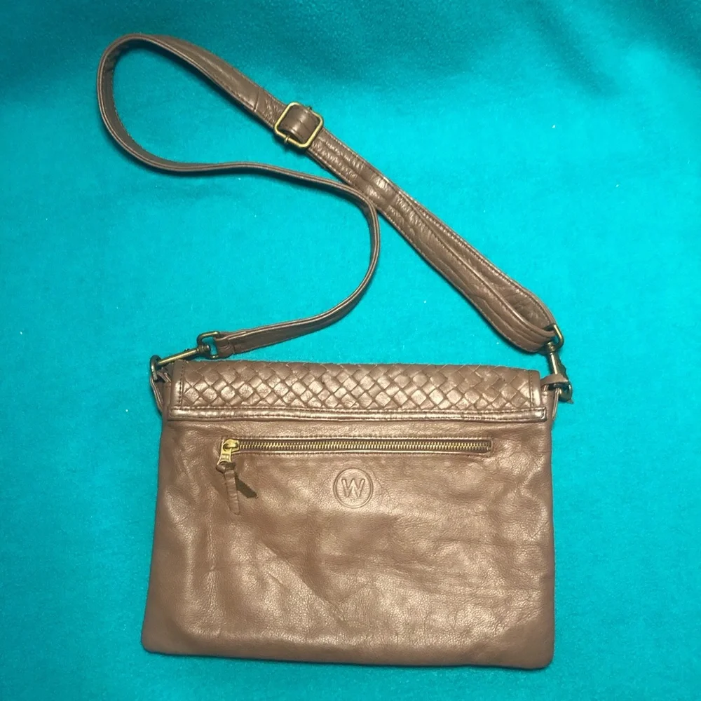 Wanderers Travel Company Matseilles Woven Crossbody Clutch - Chocolate Brown